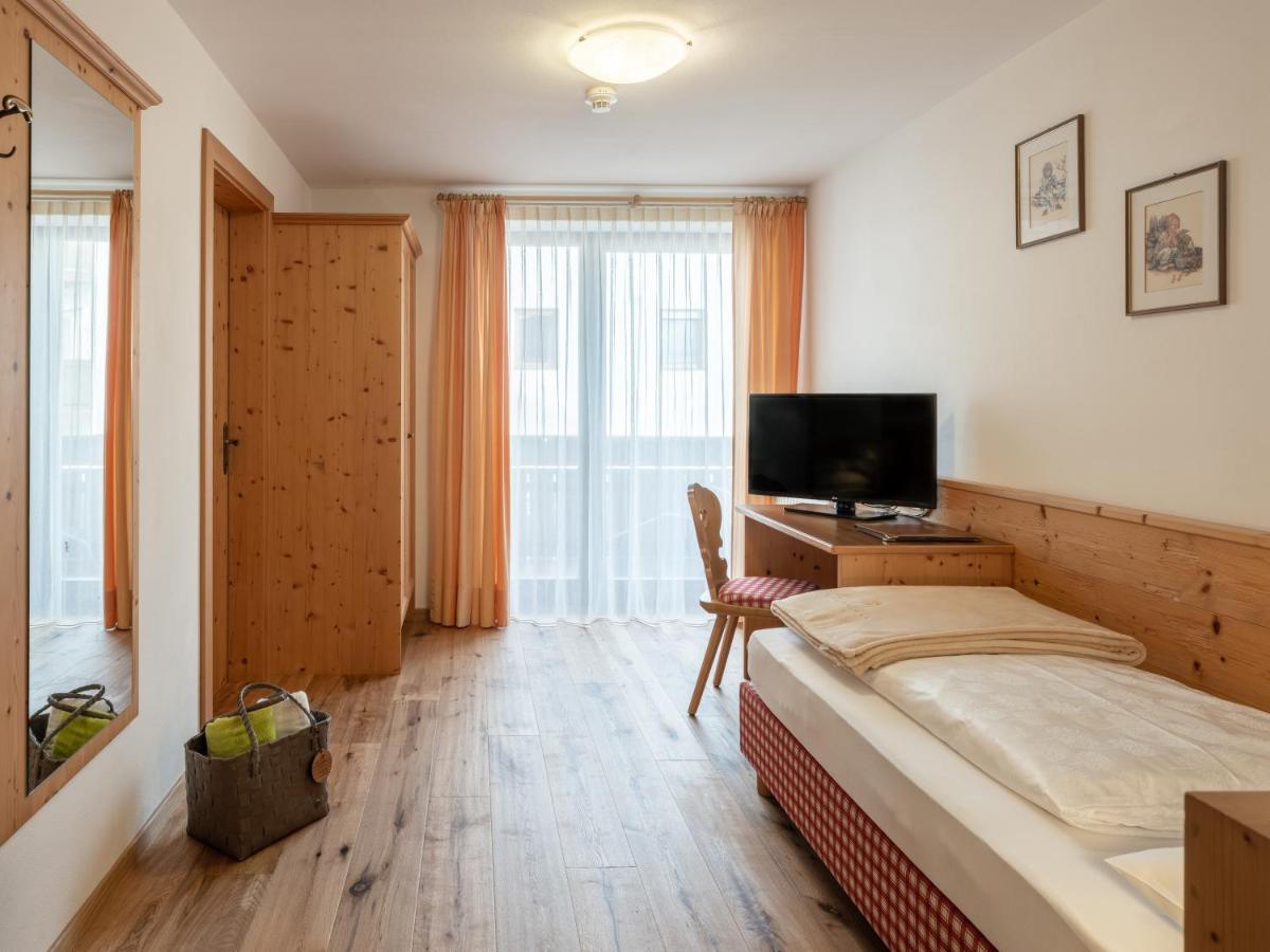 Hotel Falken Falzes Eksteriør billede