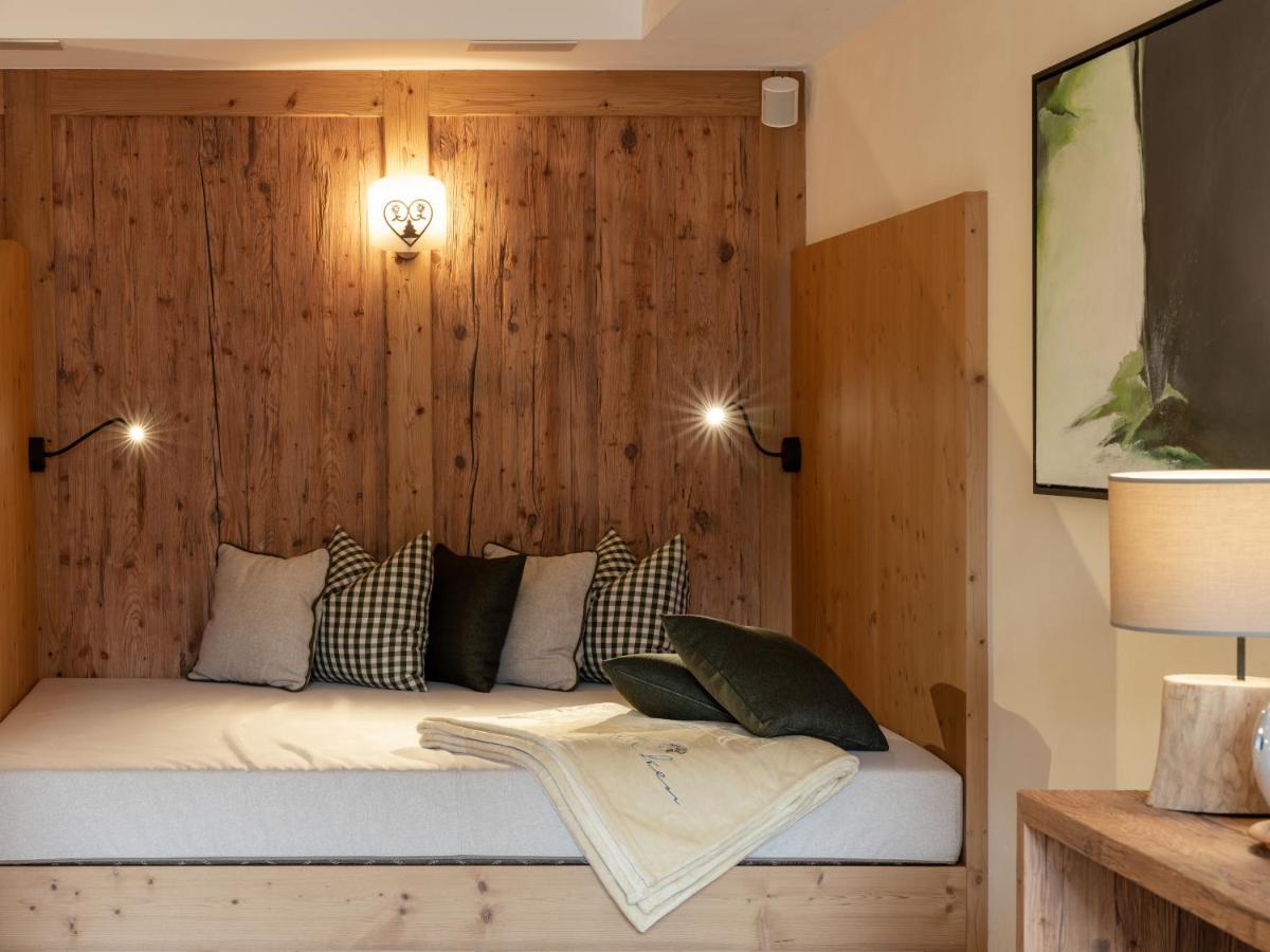 Hotel Falken Falzes Eksteriør billede